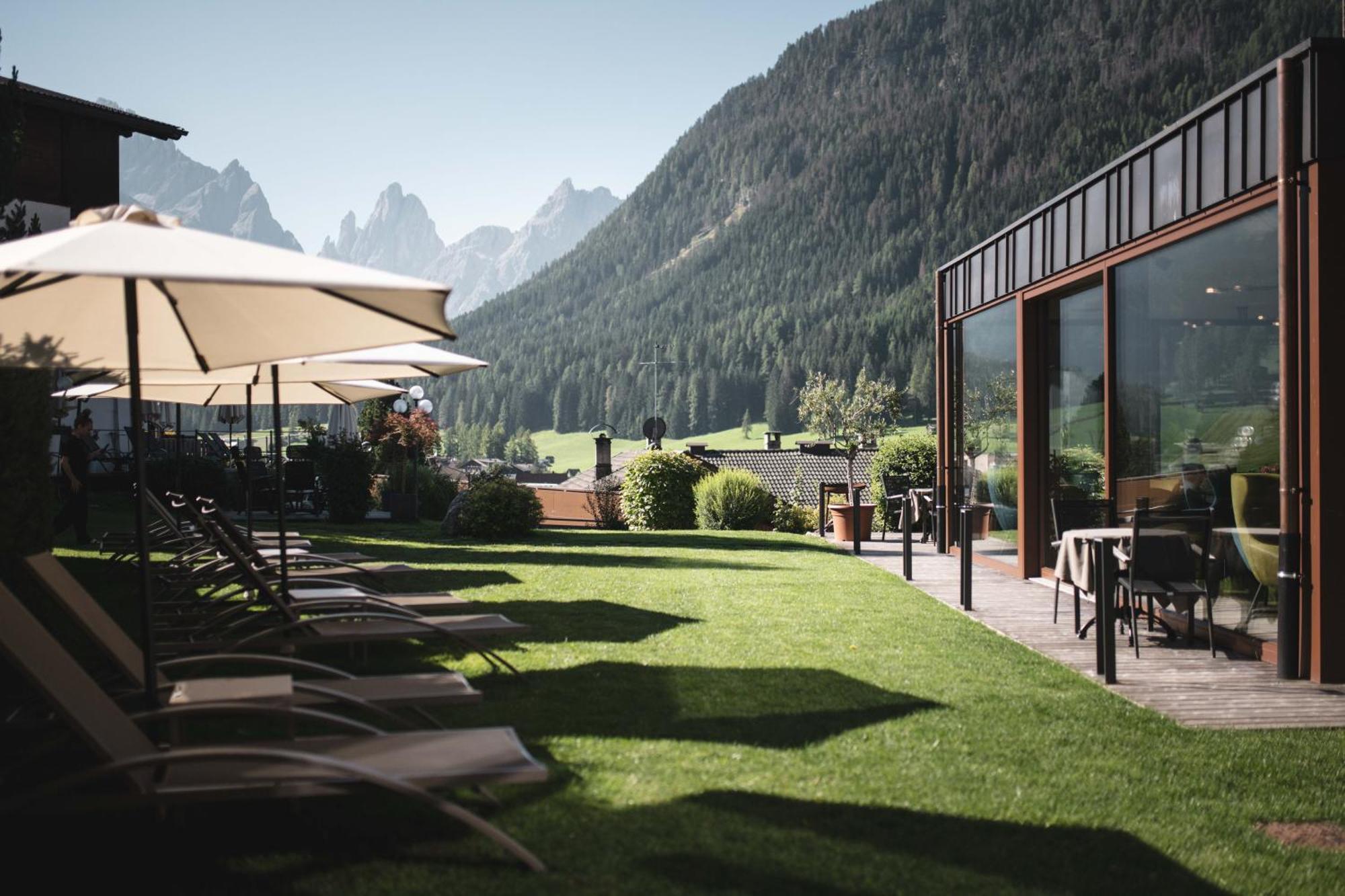 Alpenwellnesshotel St. Veit Сесто Экстерьер фото