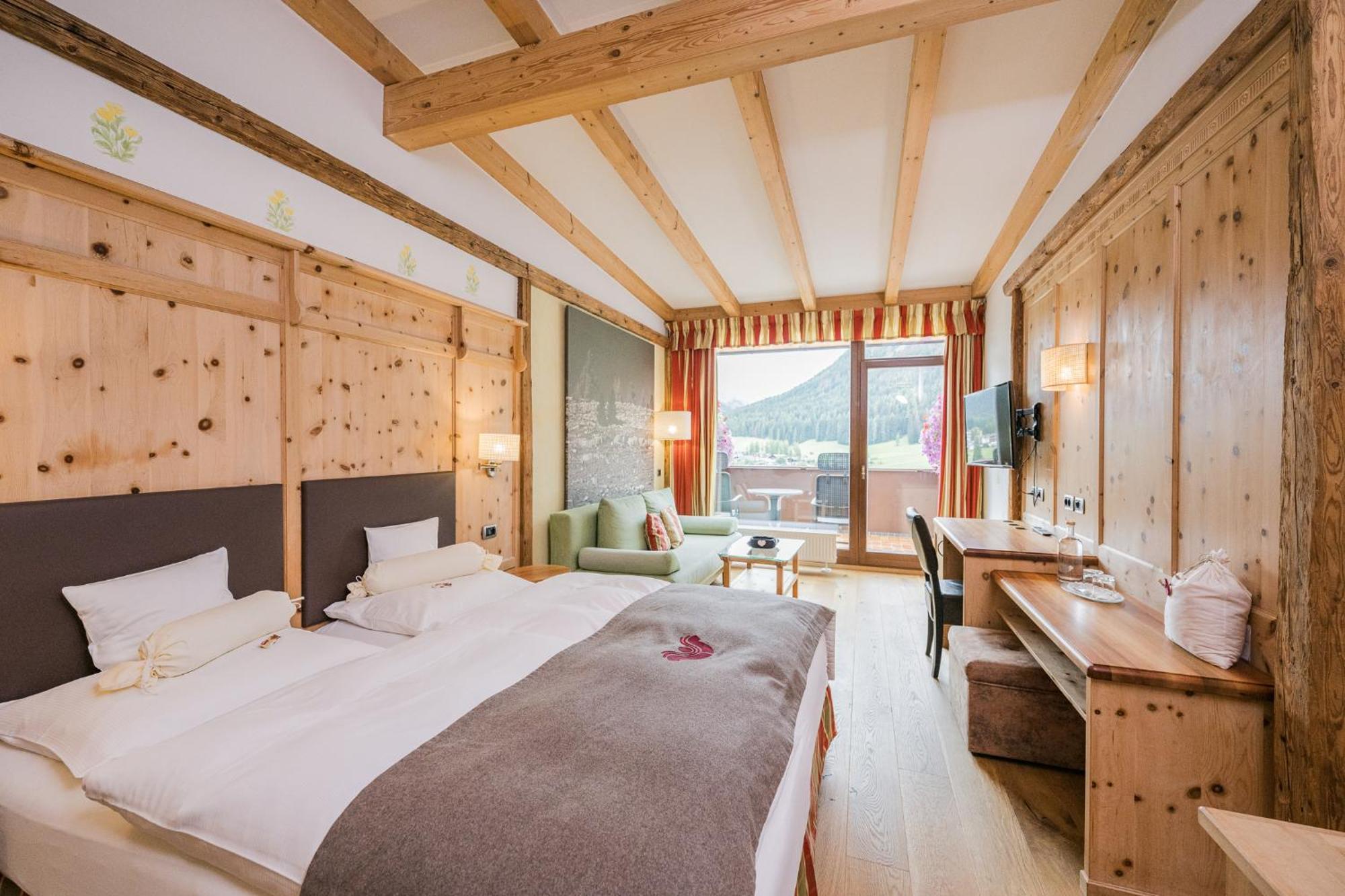 Alpenwellnesshotel St. Veit Сесто Экстерьер фото
