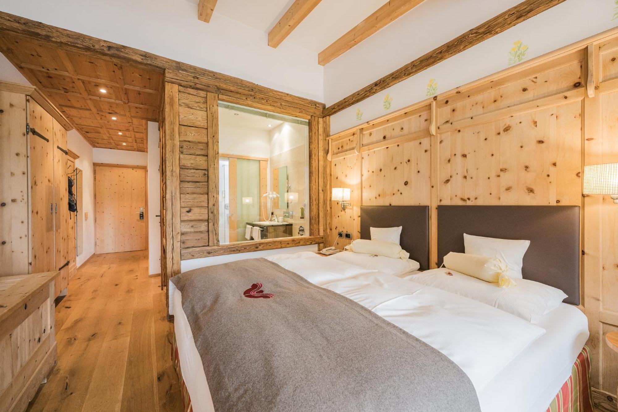 Alpenwellnesshotel St. Veit Сесто Экстерьер фото